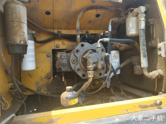 沃尔沃 EC210BLC 挖掘机