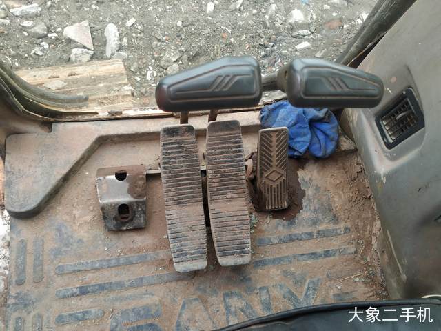三一重工 SY135C 挖掘机