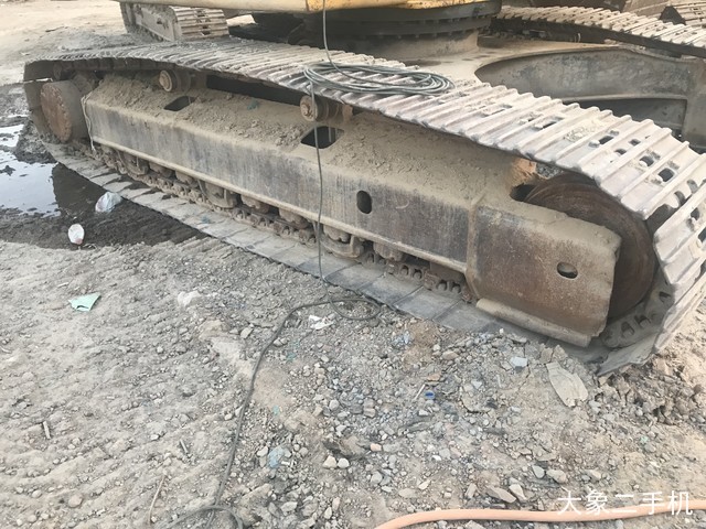 小松 PC240LC-8 挖掘机