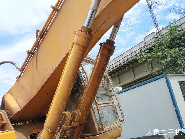 厦工 XG836i 挖掘机