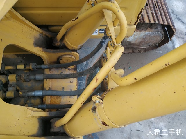 小松 PC220-8M0 挖掘机