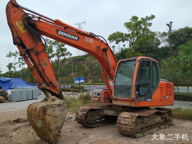 斗山 DX150LC 挖掘机