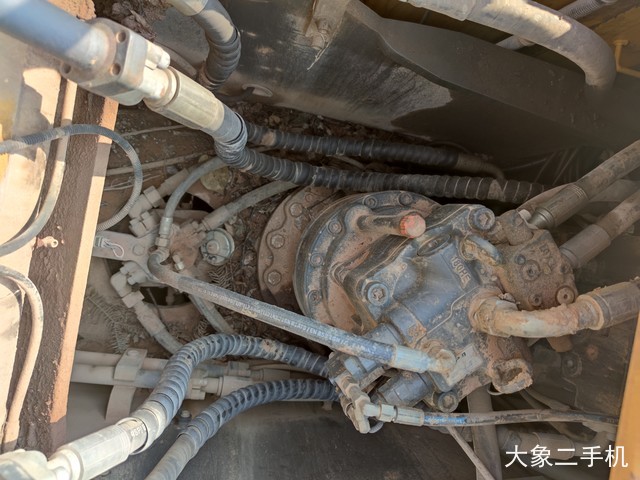 徐工 XE215D 挖掘机