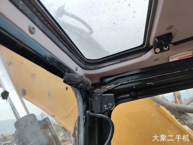 三一重工 SY305H 挖掘机