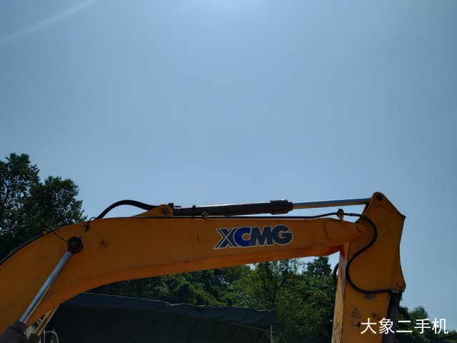 徐工 XE135B 挖掘机