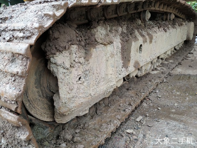 小松 PC240LC-8 挖掘机