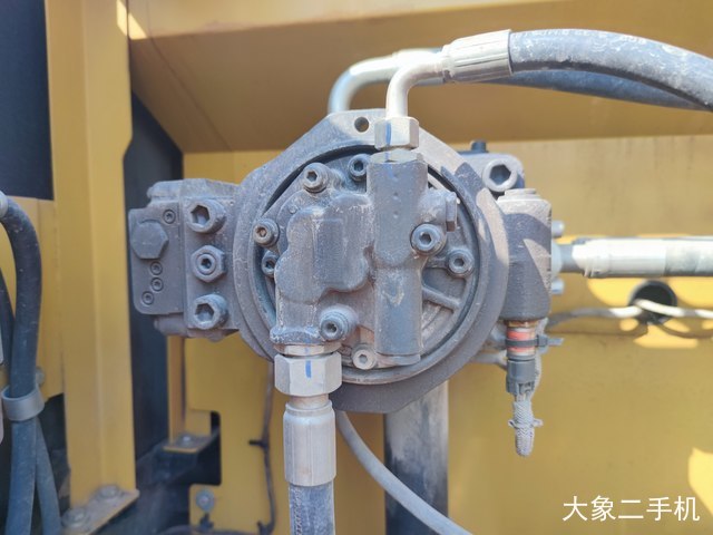 三一重工 SY305H 挖掘机