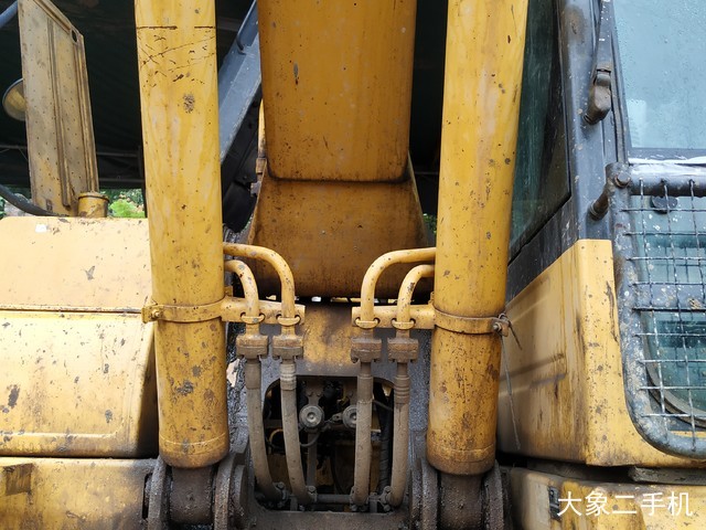 小松 PC240LC-8 挖掘机