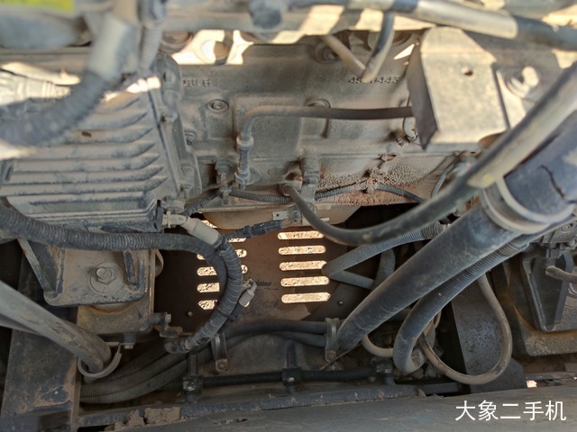 徐工 XE215D 挖掘机