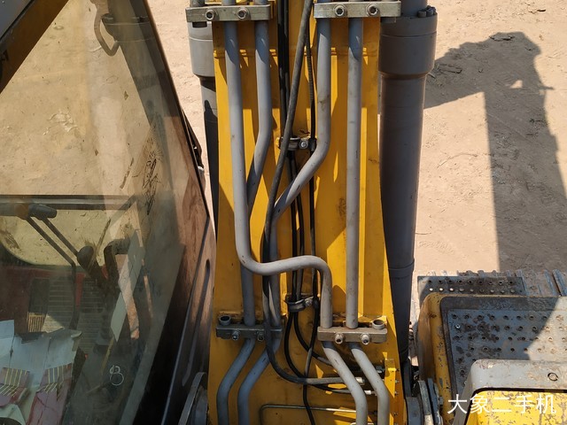 徐工 XE135B 挖掘机