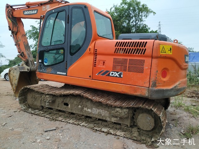 斗山 DX150LC 挖掘机