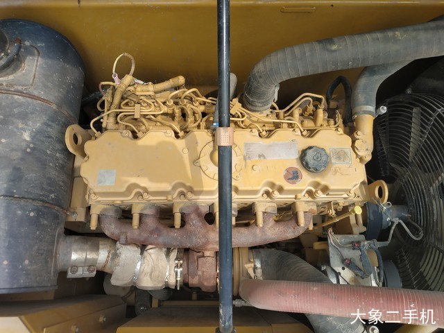 卡特彼勒 323D2L 挖掘机