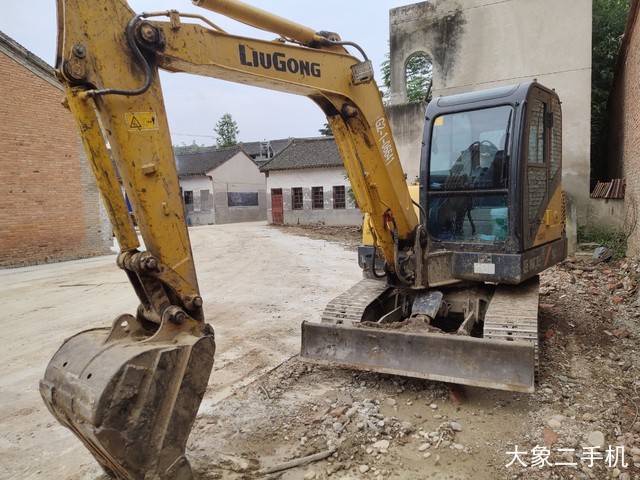 柳工 CLG906D 挖掘机