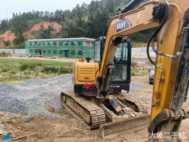 三一重工 SY55C 挖掘机