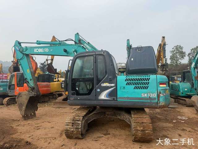 神钢 SK140LC-8 挖掘机