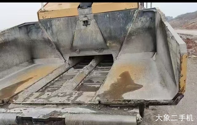 三一重工 DLT90C 沥青摊铺机