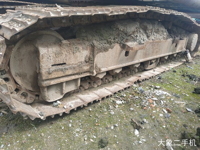 神钢 SK200-8 挖掘机