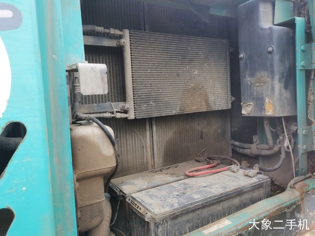 神钢 SK260LC-8 挖掘机