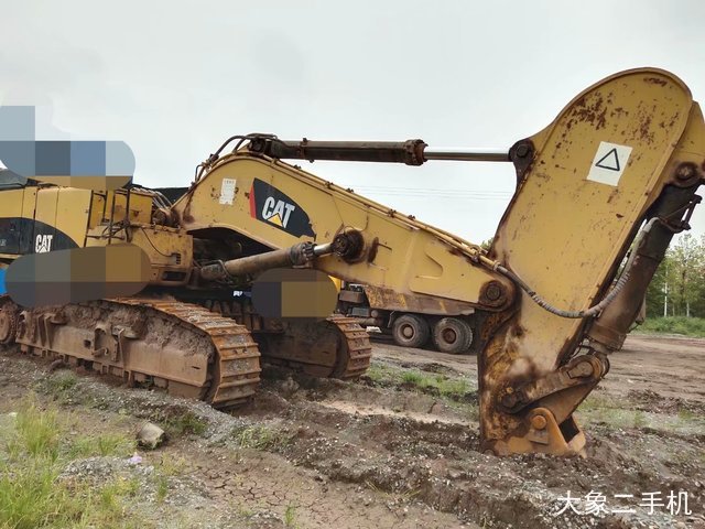 卡特彼勒 374DL 挖掘机