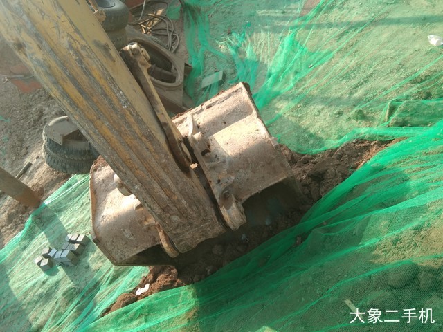 小松 PC220-8M0 挖掘机