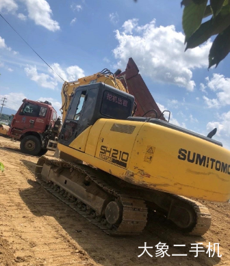 住友 SH210-5 挖掘机