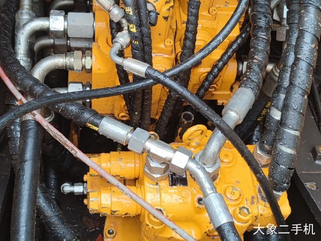 三一重工 SY135C-8 挖掘机