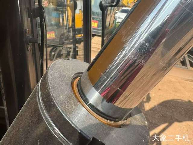 三一重工 SY75C-10 挖掘机