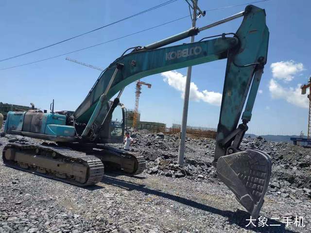 神钢 SK350LC-8 挖掘机