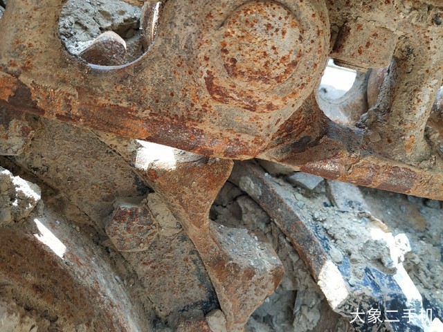 卡特彼勒 323D2L 挖掘机