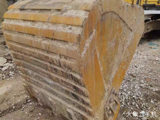 山东临工 LG6300 挖掘机