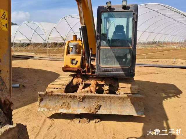 三一重工 SY75C 挖掘机