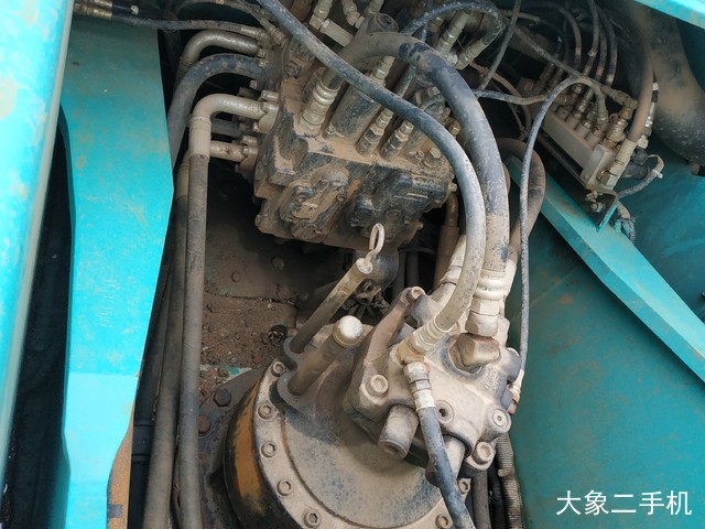 神钢 SK250-8 挖掘机