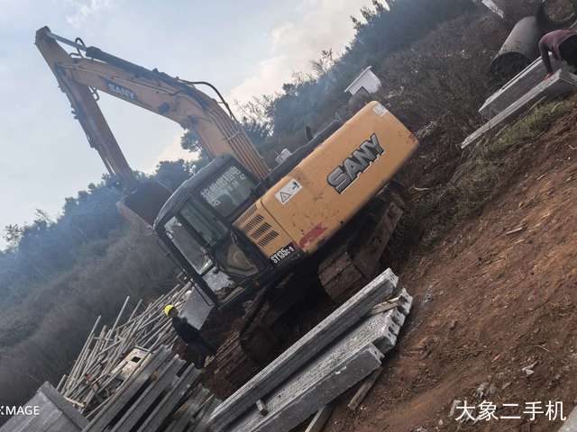 三一重工 SY135C 挖掘机