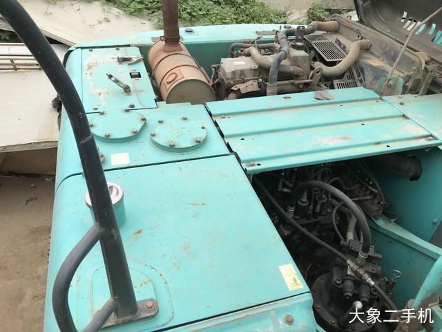 神钢 SK210LC-8 挖掘机