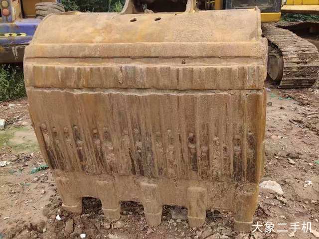 住友 SH240-5 挖掘机