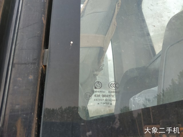 卡特彼勒 323DL 挖掘机