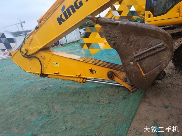 龙工 LG6220D 挖掘机