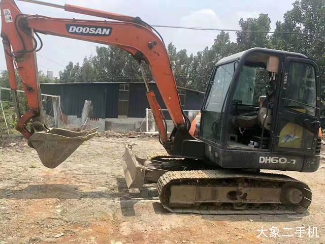 斗山 DH60-7 挖掘机