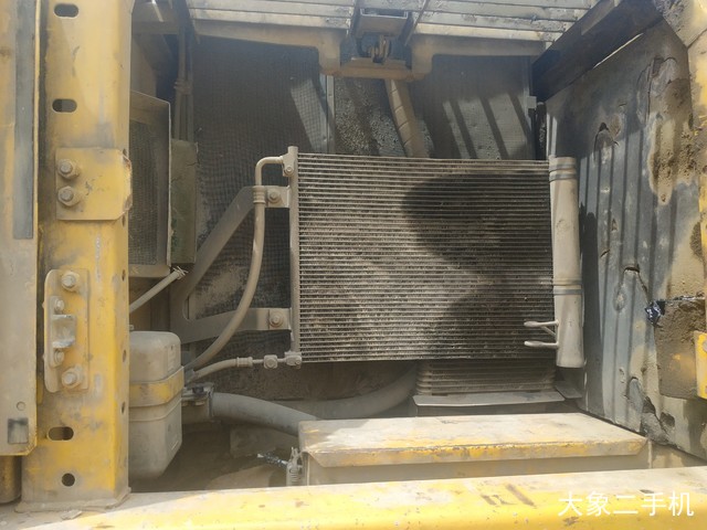 小松 PC240LC-8 挖掘机