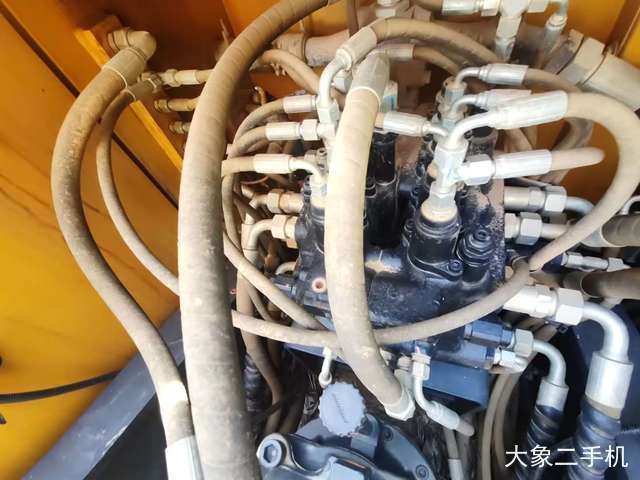 徐工 XE135D 挖掘机