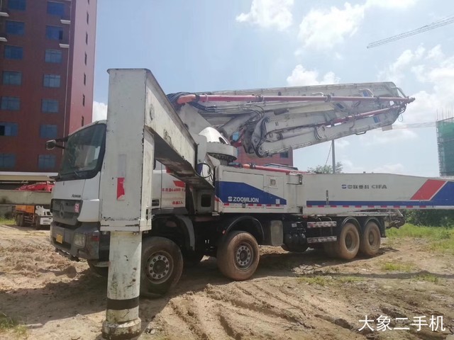 中联重科 ZLJ5440THBK 56X-6RZ奔驰 泵车