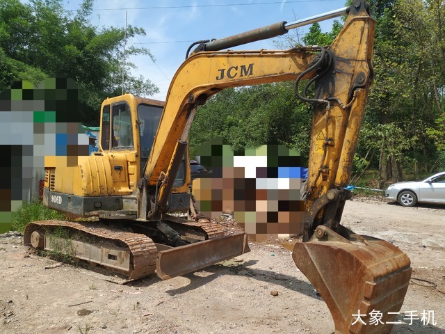 山重建机 JCM906D 挖掘机