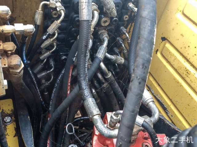 徐工 XE80D 挖掘机