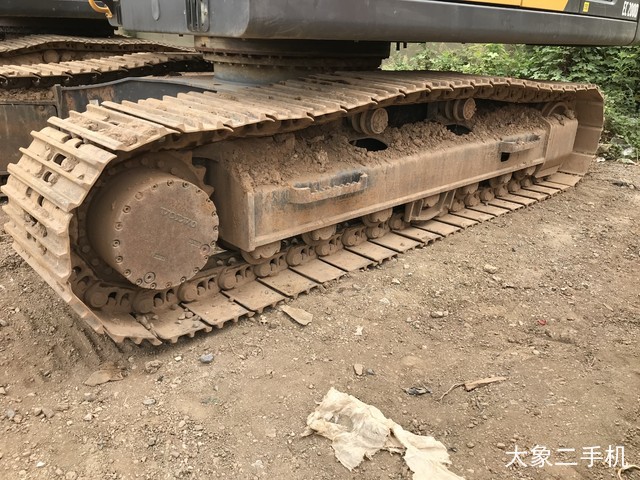 沃尔沃 EC200D 挖掘机