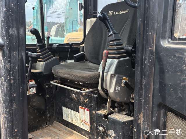 柳工 CLG9035E 挖掘机