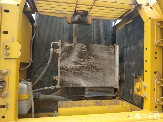 小松 PC240LC-8M0 挖掘机