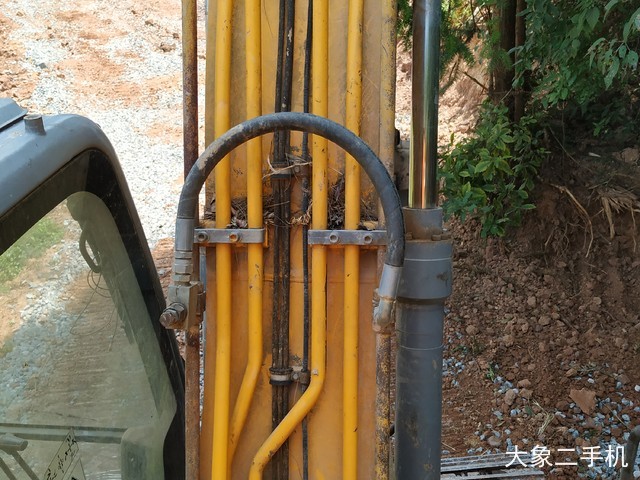 徐工 XE150D 挖掘机