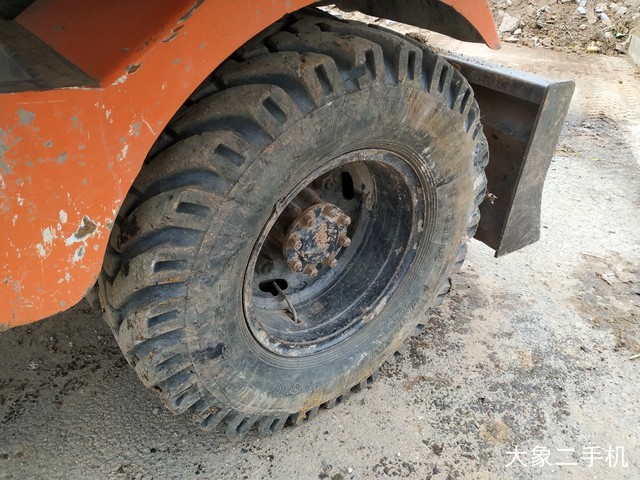 新源 XY75W-8 挖掘机