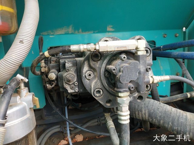 神钢 SK260LC-8 挖掘机