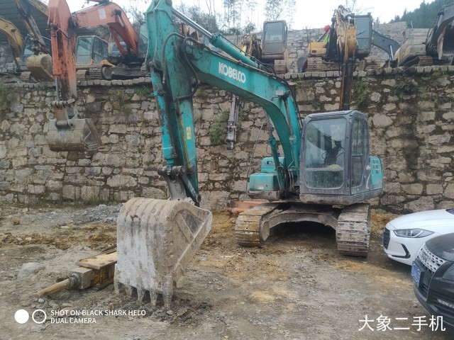 神钢 SK140LC-8 挖掘机